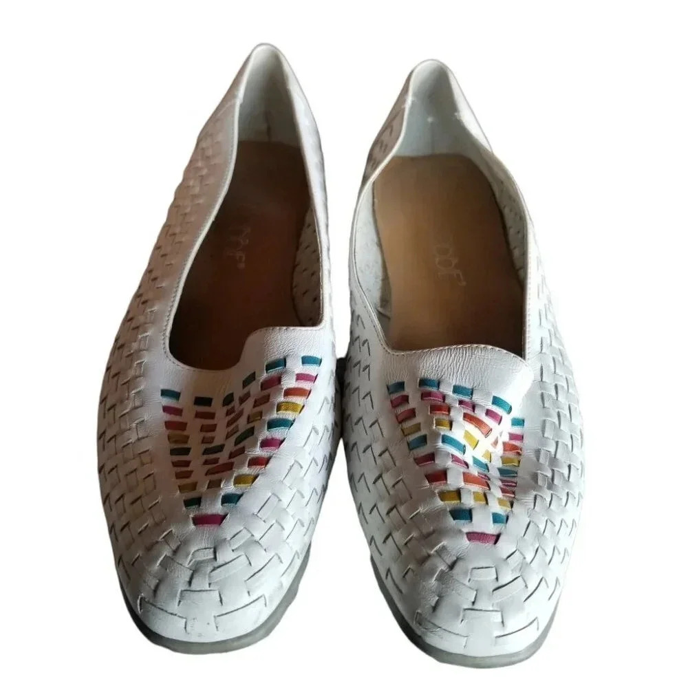 Cobbie Cuddlers Leather Woven Slip On Shoes White Rainbow 8.5 - Picture 2 of 13